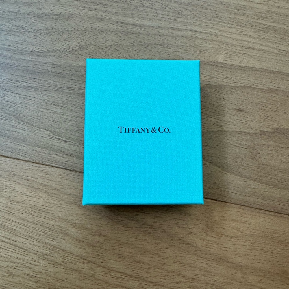 Tiffany & Co gift box